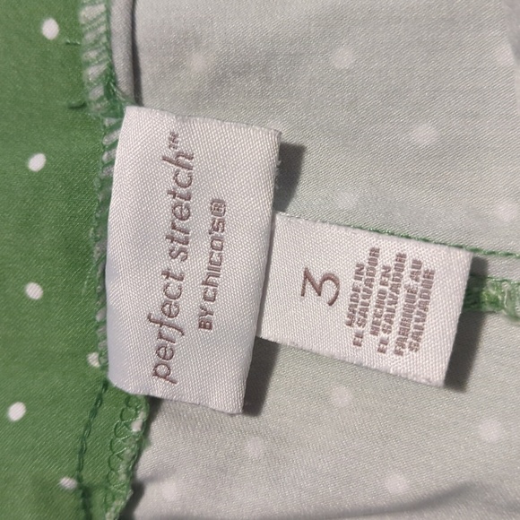 Chico's Lime Green Polka Dot Capris Size 3 Stretch - Picture 7 of 9